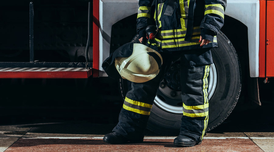 Unser Team übernimmt Reinigungs- und Aufbereitungsarbeiten an Fahrzeugen, Geräten, Ausrüstung und Einsatzstellen Unser Team übernimmt Reinigungs- und Aufbereitungsarbeiten an Fahrzeugen, Geräten, Ausrüstung und Einsatzstellen